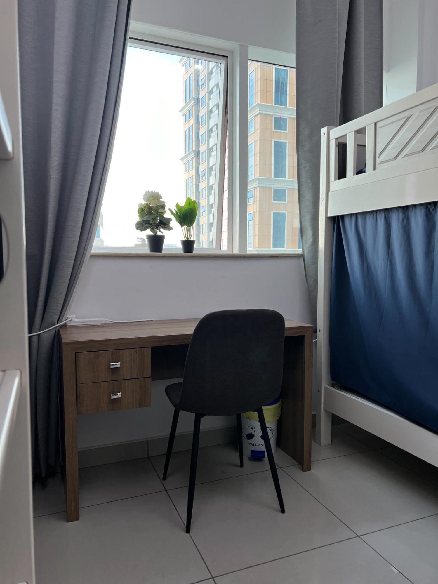 Urban Panda Hostel Marina Dubai Eksteriør bilde