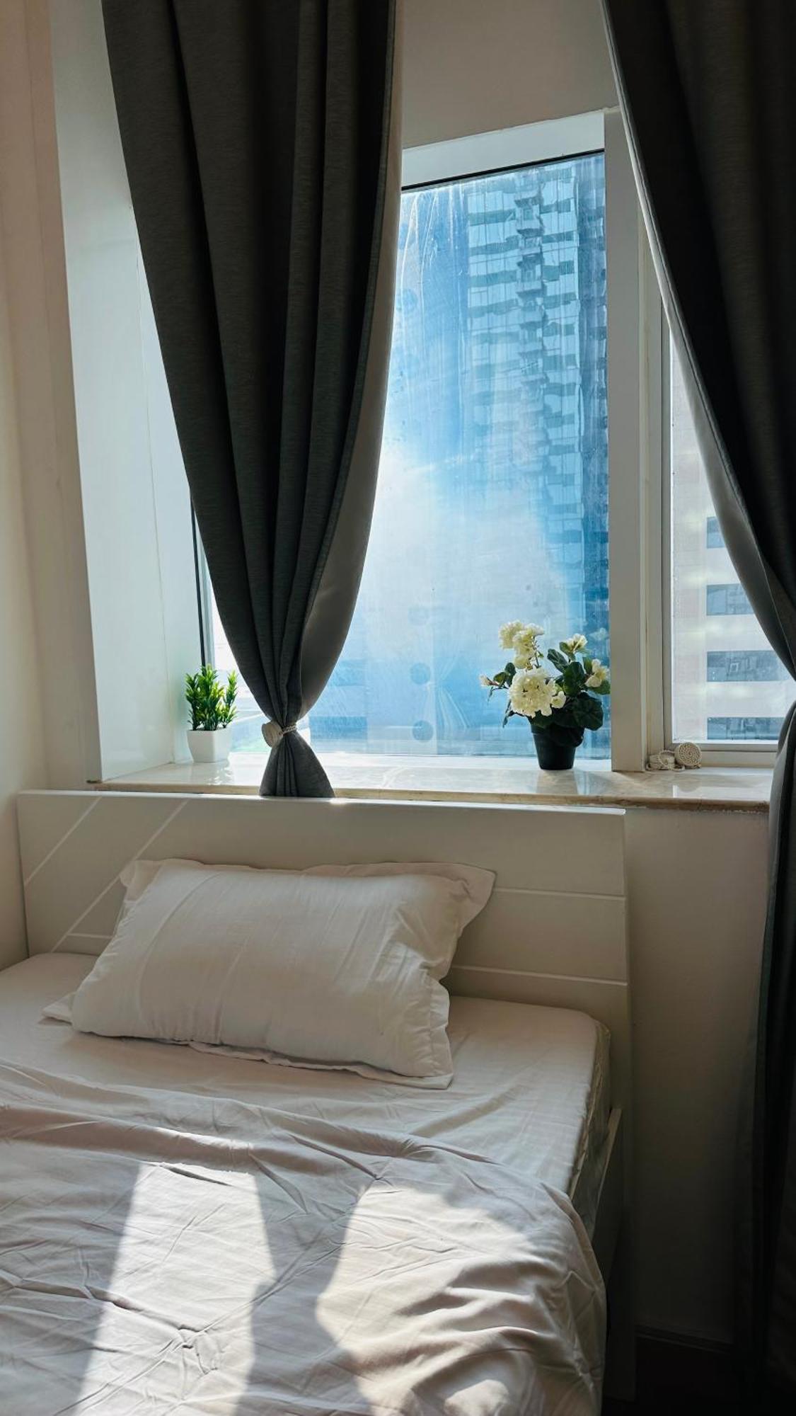 Urban Panda Hostel Marina Dubai Eksteriør bilde